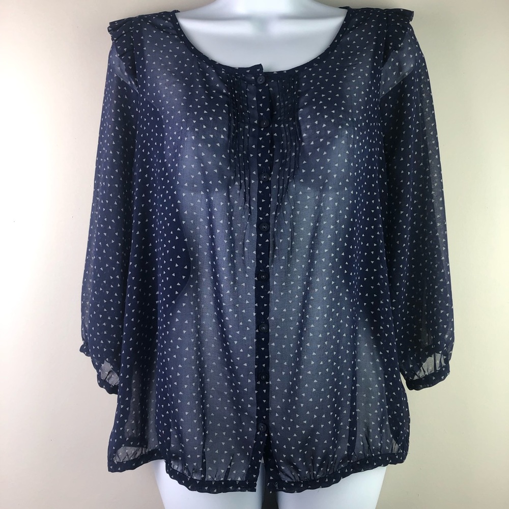 🍁 3/$20🍁 Pins & Needles Triangle Print Blouse